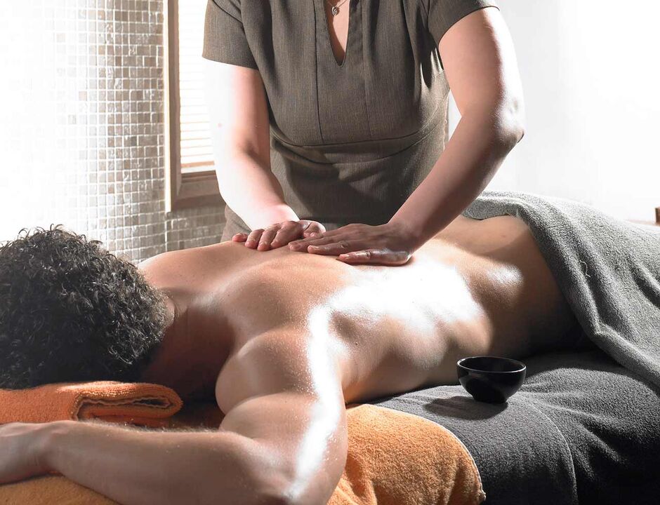 Allgemeine Massage bei Prostatitis gut für den ganzen Körper